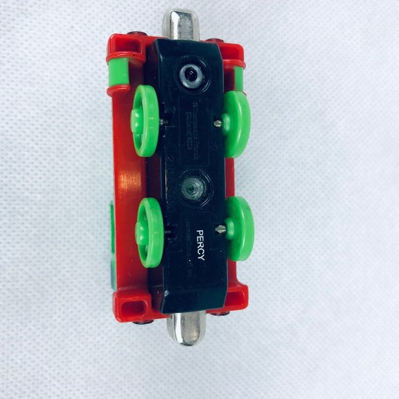 Thomas and Friends Percy Take Along - Die-Cast - Thomas and Friends Gullane 2002 - Picture 7 of 7